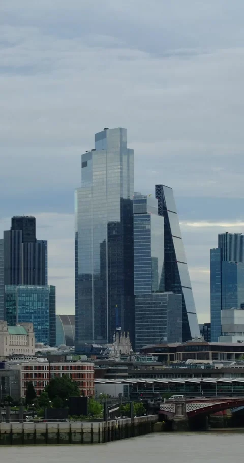 Vertical 4K Timelapse of 22 Bishopsgate and Leadenhall Building in the City of Stock Footage 347049867