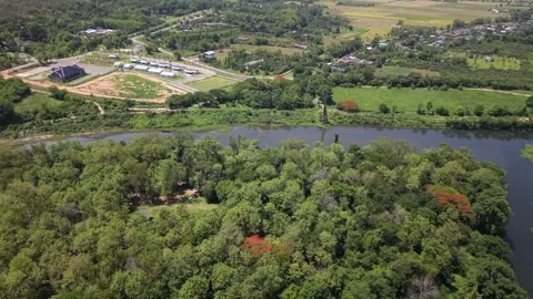 Vertical 9:16 Aerial Drone Over River Village Tropical Thailand 스톡 동영상 335806200