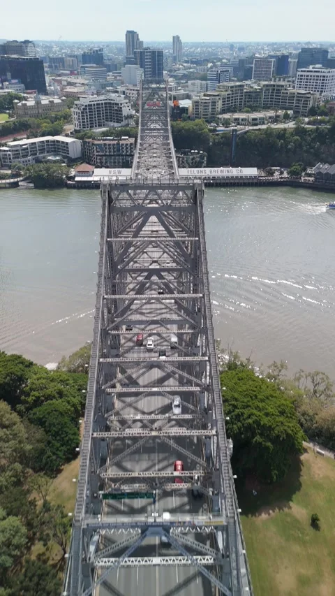 Vertical Aerial of Brisbane Riverfront Skyline Stock-Footage 333970525