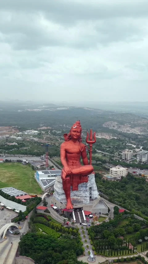 Vertical Aerial Drone View of Statue of Belief Nathdwara Rajasthan Vídeos de archivo 344639592