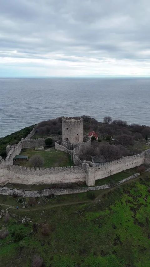 Vertical Aerial view of the Castle of Platamon in Pieria Macedonia, Greece Video stock 298668407