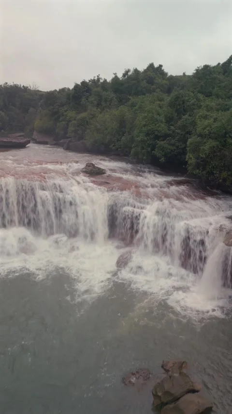 Vertical Aerial View of Mawsawa Waterfall in Sohra, Meghalaya Видео 339883550