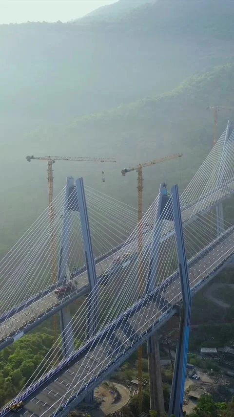 Vertical Aerial View of Mumbai–Pune Expressway Missing Link Cable-Stayed Bridge Vídeos de archivo 339882000