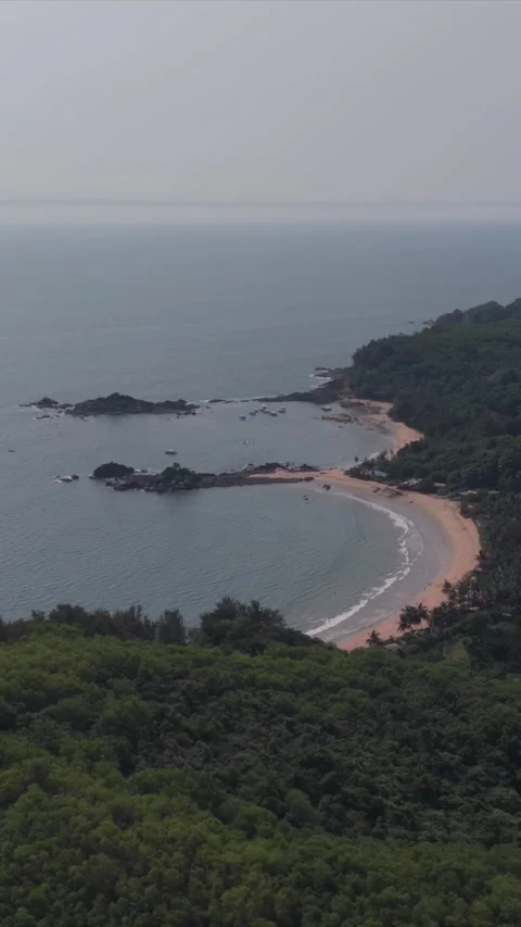 Vertical Aerial View of Om Beach Gokarna Karnataka India 库存影片 334181447