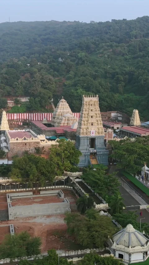 Vertical Aerial View of Simhachalam Temple Visakhapatnam 스톡 동영상 342892226