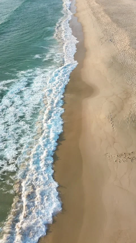 Vertical Aerial View with Sparkling Turquoise Water 库存影片 314616708