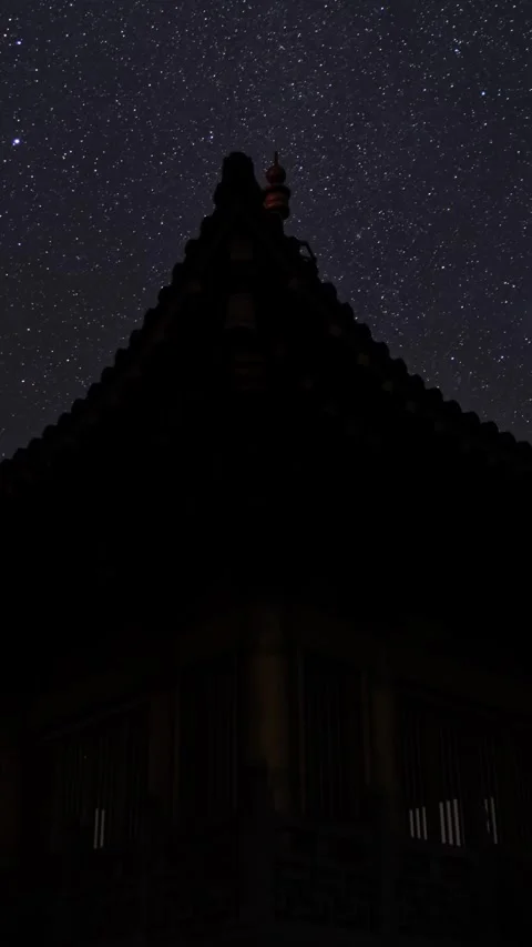 Vertical Ancient Chinese Building Starry Night Sky Milky Way Timelapse Vista Stock Footage 327478593