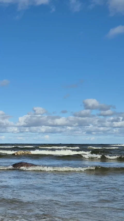 Vertical Baltic Sea Waves Under Bright Blue Sky — Natural Ocean Sound Stock Footage 321416749