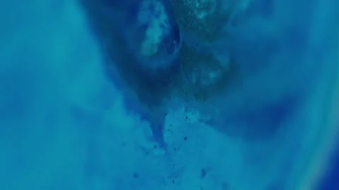 Vertical blend shimmer pigment fluid blue marble Video stock 326375752