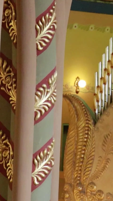 Vertical Cinematic Close-Up of Intricate Painted Pillar Details in Synagogue 動画素材 331135862