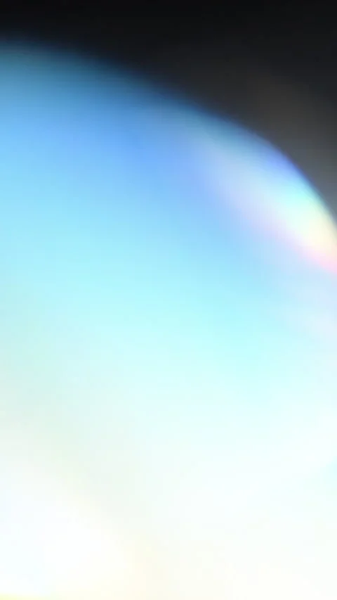 Vertical cinematic light gradient background with soft rainbow glow. Vidéo 330549983