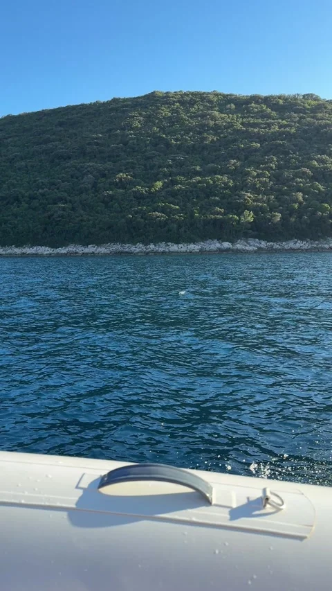 Vertical clear water surface showing shades of turquoise and deep blue Video stock 319407355