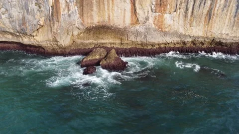 Vertical cliffs Stockbeeldmateriaal 152794981