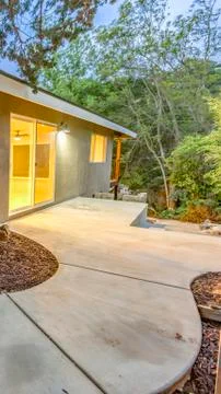 Vertical Corner of building with rounded sidewalk twilight Fotos de archivo