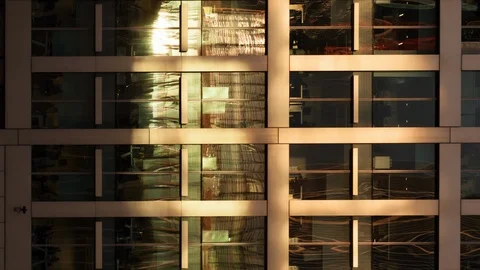 Vertical day to night timelapse of modern office block Video stock 106909217