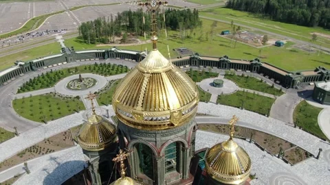 Vertical descent toward cathedral domes Video stock 321493849