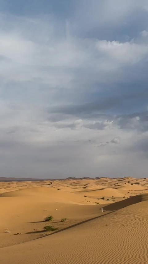 Vertical Desert Clouds Flow Nature Landscape Motion Timelapse Video Stock Footage 327672442