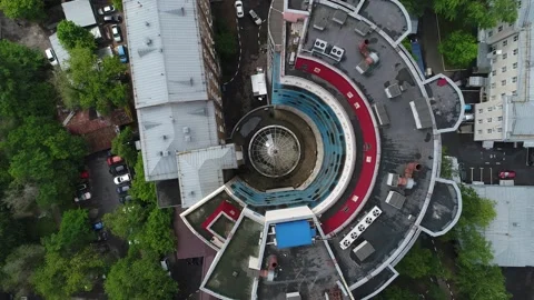 Vertical drone descent over Herzen Research Institute Vidéo 328626191