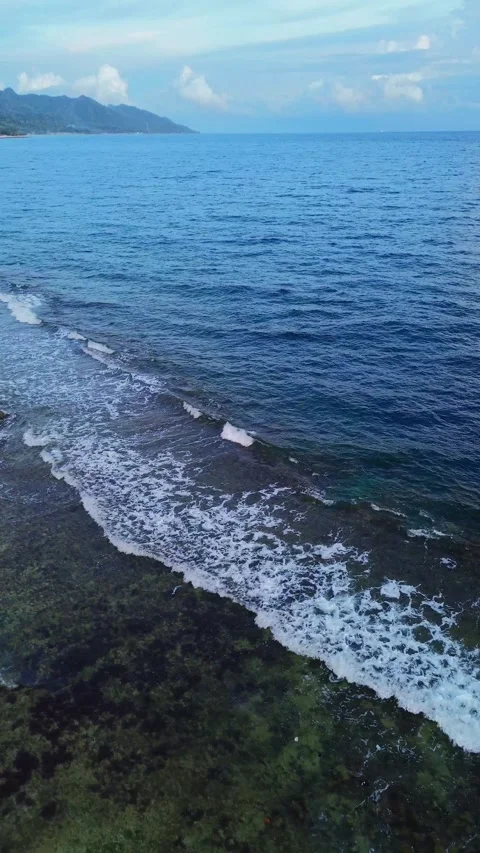 Vertical Drone Footage of dark blue ocean waves Stock-Footage 277403880