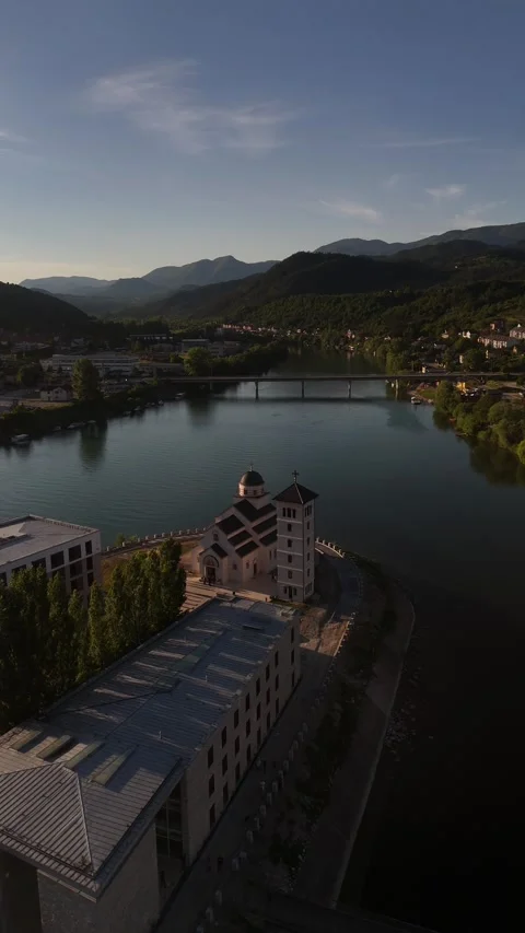Vertical Drone Orbit of Prince Lazarus Orthodox Church at Sunset, 4K Vídeos de archivo 337180799