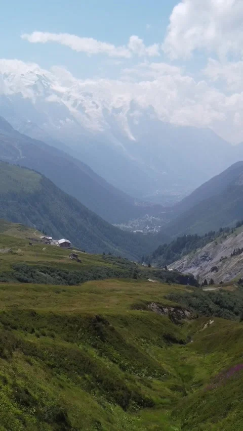 Vertical Drone View Of Alpine Valley Near Mont Blanc Vídeos de archivo 341337593