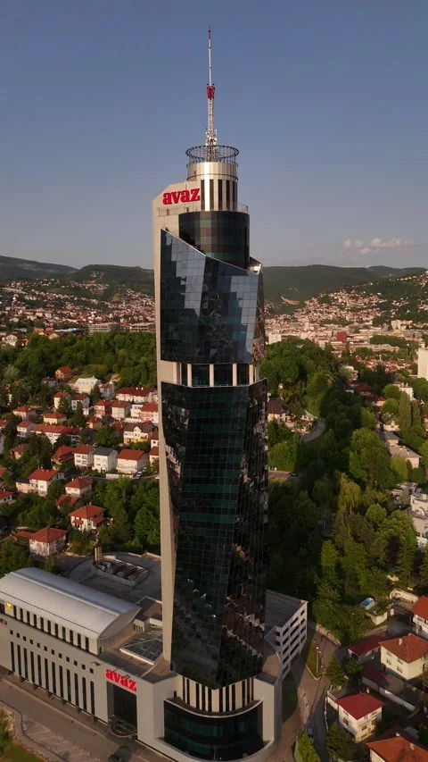 Vertical Drone View of Avaz Twist Tower Skyscraper in Sarajevo, 4K Vídeos de archivo 337181448
