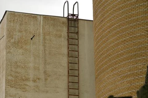 Vertical fire escape on the building. Fire safety. Foto stock
