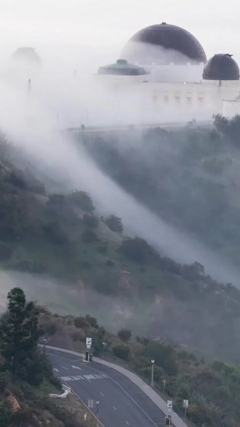 Vertical Fog at Griffith Stock Footage 173433834