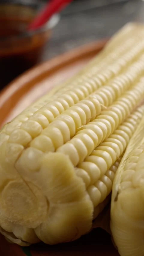 Vertical food video close up of a cooked corn elote mexicano Stock Footage 280327848
