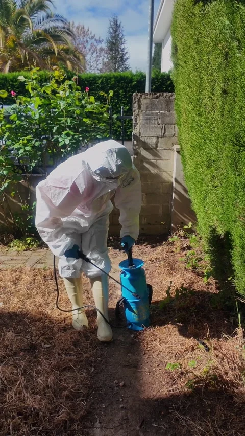 Vertical format video of female worker in full protective suit Видео 334136880