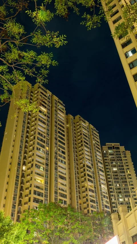 Vertical High-density residential compound with a low occupancy rate. 스톡 동영상 333082669