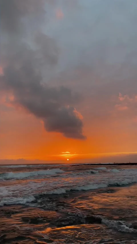 Vertical Last Rays of Fiery Orange Sunset over Bali Ocean Stock Footage 337270378