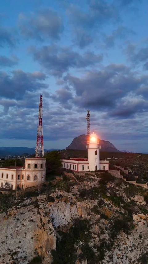Vertical Lighthouse and Radio Tower at Cabo de San Antonio Javea 動画素材 337432000
