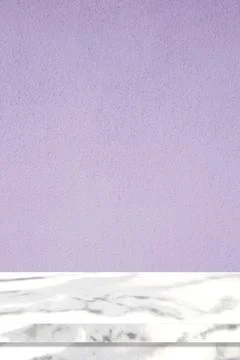 Vertical marble table surface and purple cement wall background, White stone Foto stock