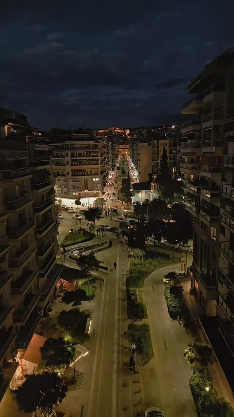 Vertical night aerial flight towards the illuminated Rotunda monument in The Stock-Footage 346990853