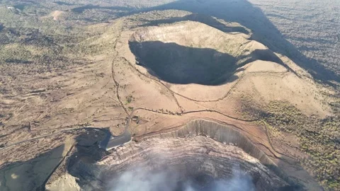 Vertical pan of landscape with volcano crater in Masaya Nicaragua Video stock 332752087
