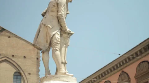 Vertical Pan of the statue erected to Luigi Galvani, Bologna Stock Footage 64987325