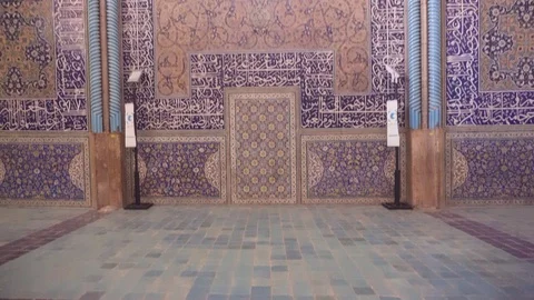 Vertical panning motion inside Sheikh Lotfollah Mosque, Isfahan Stock Footage 100031200
