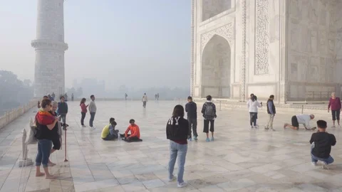 Vertical panning motion of minaret at the Taj Mahal, India Stock Footage 101314205
