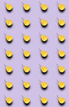 Vertical pattern with a fresh whole pear on a lilac background. Fruit template. 스톡 사진
