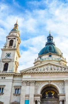 Vertical picture of the front side facade of Saint Stephen's Basilica in Stock Photos