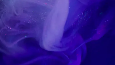 Vertical pigment fluid drip swirl smoke paint Stock-Footage 333789542