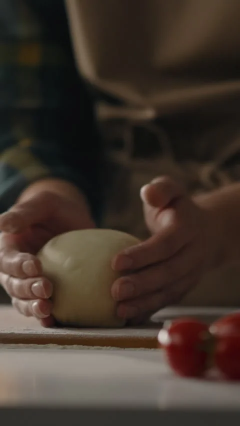 Vertical position. Pizzeria from Italy, Master Baker Swiftly From raw mass C Stock Footage 331736265