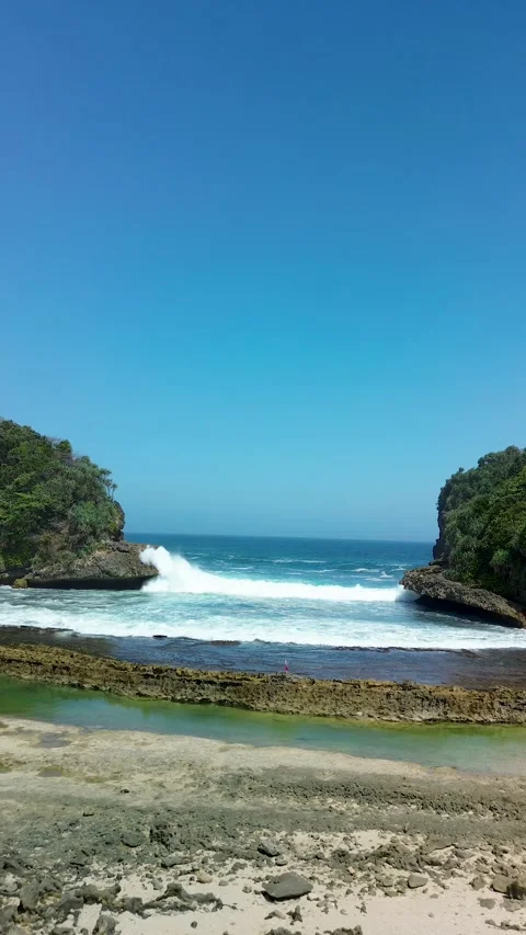 Vertical Pristine Nature at Batu Bengkung Coast Malang August 6 2026 Video stock 342838860