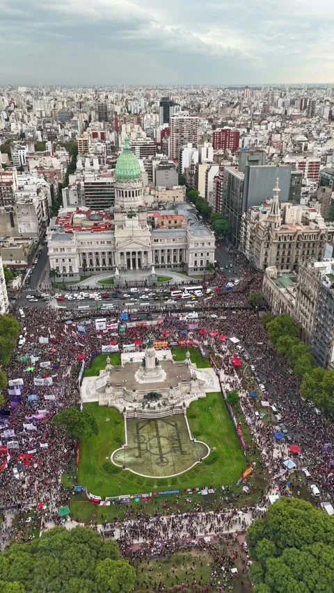 Vertical raw shot during the march for women's day 8m Stock Footage 269982431