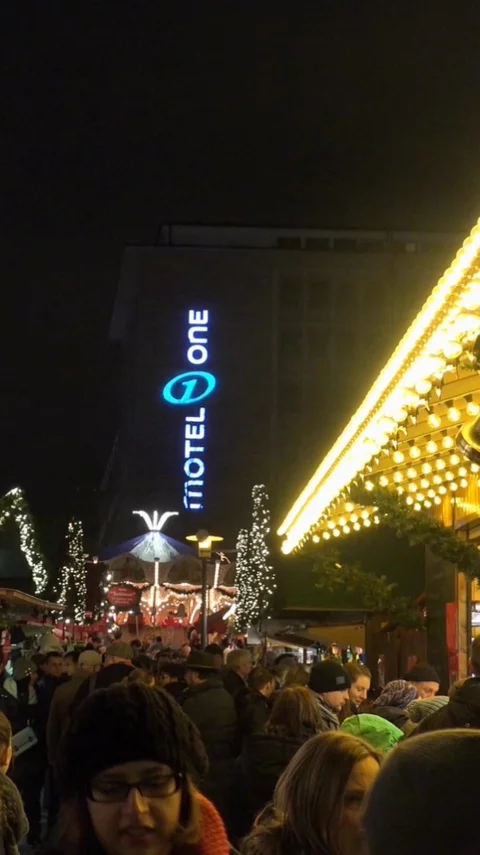 Vertical resolution shot impressions of german Christmas market Stock Footage 116550994