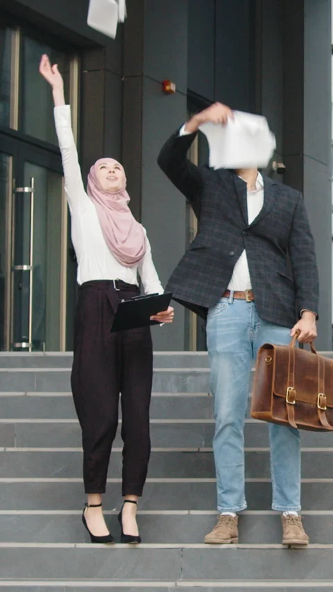 Vertical Screen: Successful multicultural business colleagues in business attire Stock Footage 272908004