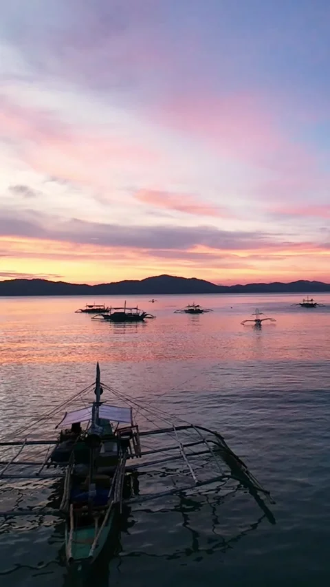 Vertical screen sunset view at Port Barton beach, Philippines Stock Footage 319738525