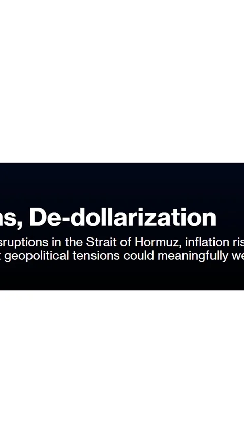 Vertical scrolling news headlines about global de-dollarization and economic tre Stock Footage 334000757