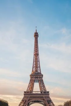 Vertical shot of the Eiffel Tower during daytime in Paris, France 写真素材